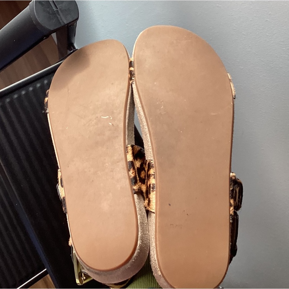 Sold on other platform Michael Michael Kors leopard Print Buckle Sandals Size 10 - Picture 5 of 5